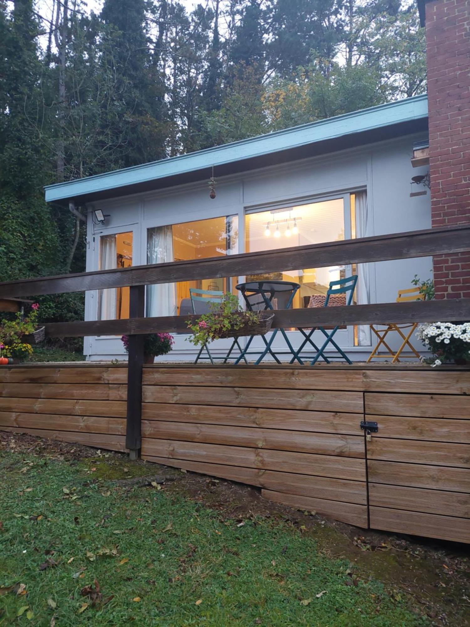 Le Petit Chalet - Bungalow Waulsort Zewnętrze zdjęcie